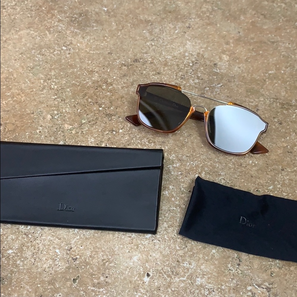 Dior sunglass